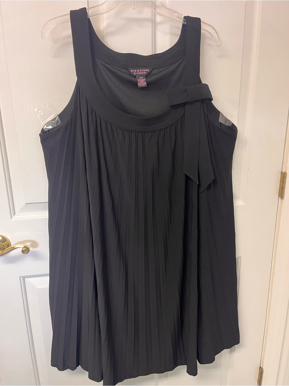 Robbie Bee Black Pleated Sleeveless Midi Dress Cocktail babydoll Comfy NWOT